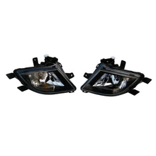Load image into Gallery viewer, Volkswagen Jetta Fog Light Set 5C7941700 5C7941699