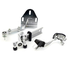 Load image into Gallery viewer, Iveco Daily Roller Guide For Sliding Door Right Set 3804680 3801610 3804682